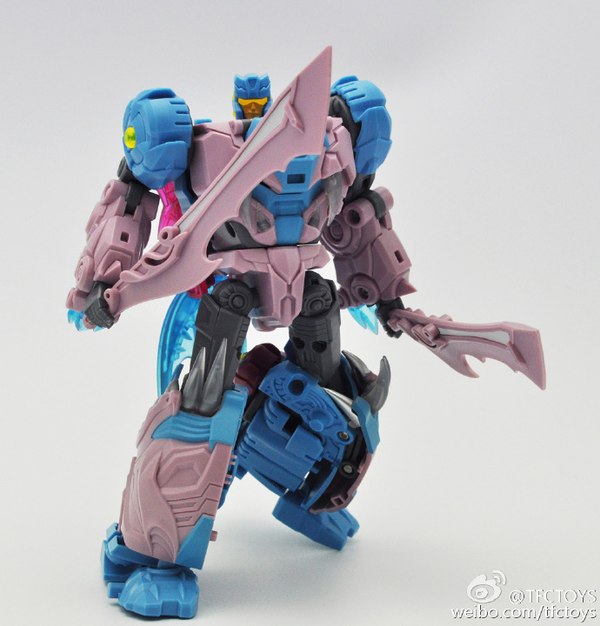 TFC Toys BigBite Images Of Unofficial G1 Slakor Release  (4 of 9)